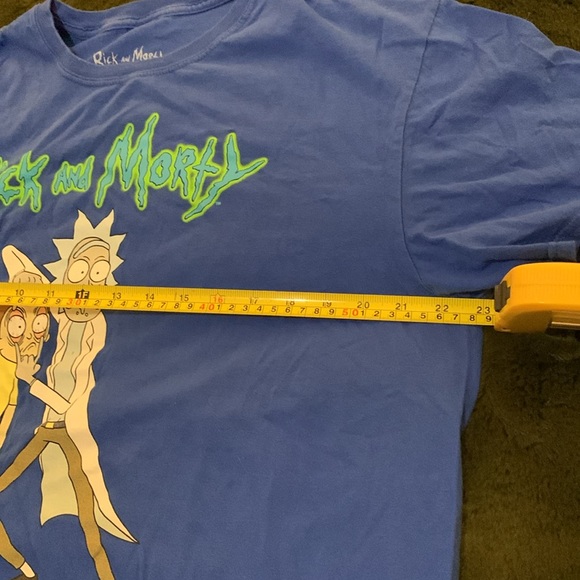 2018 Rick and Morty Tshirt - Picture 5 of 6